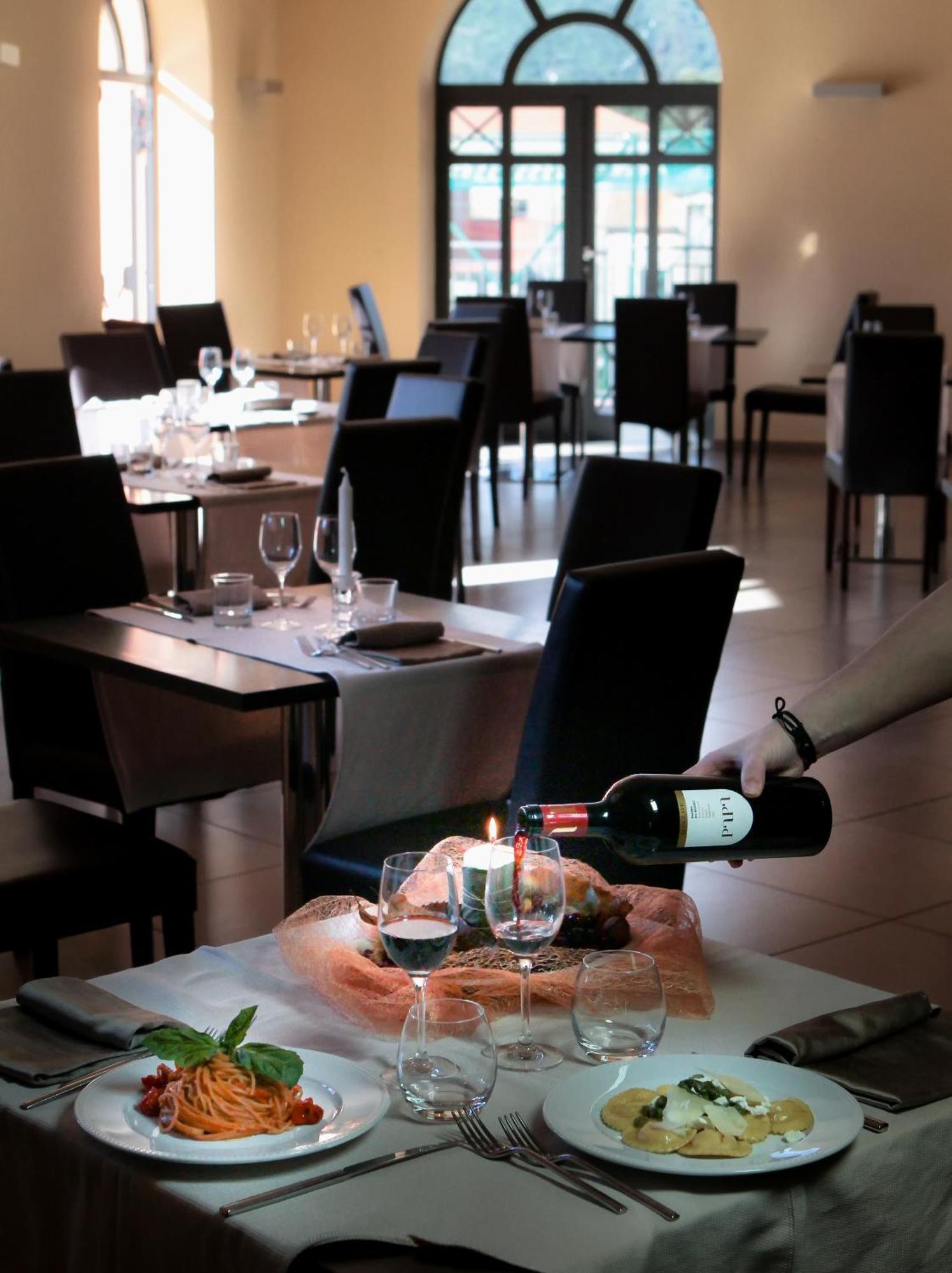 San Severino Park Hotel&SPA Sure Hotel Collection Mercato San Severino Esterno foto
